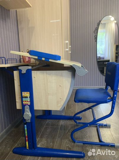 Детский стол парта