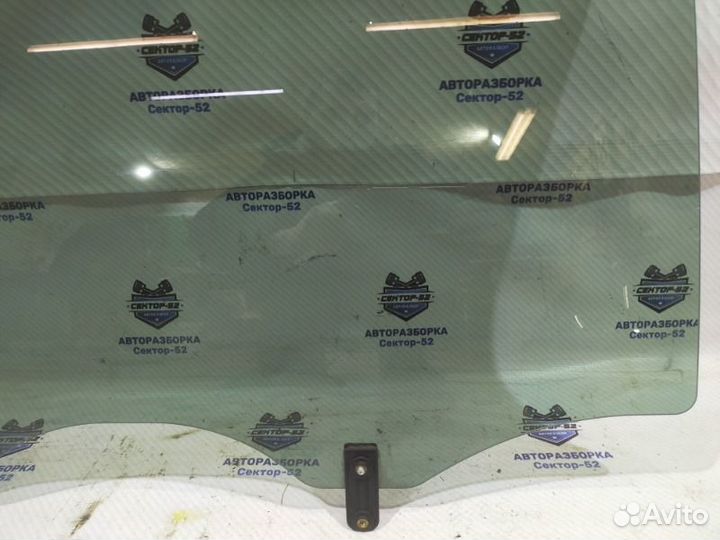 Стекло двери заднее правое Kia Sportage 2