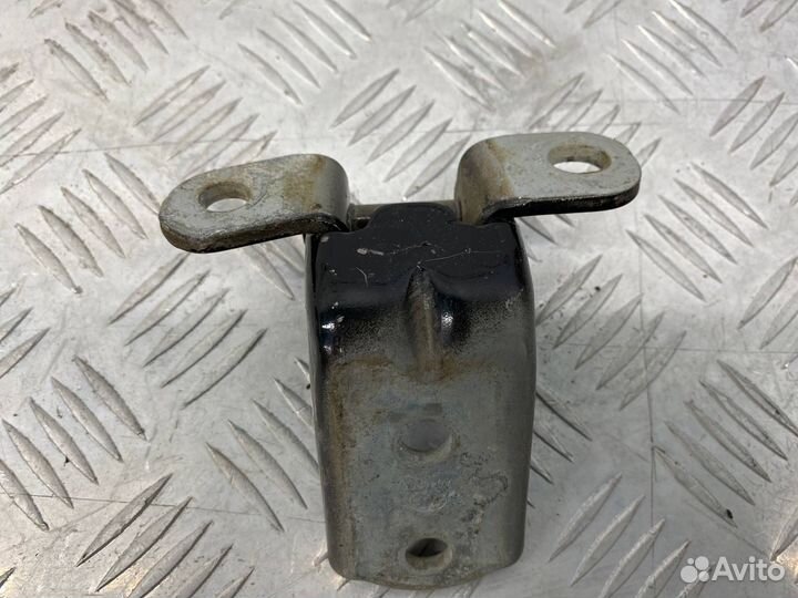 Б/У петля двери передний правый Kia Rio 3 UB D4FC