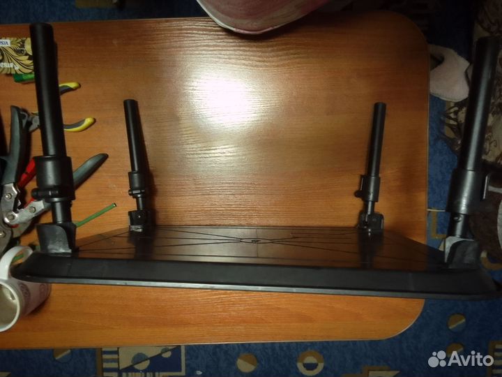 Монтажный столик для рыбалки