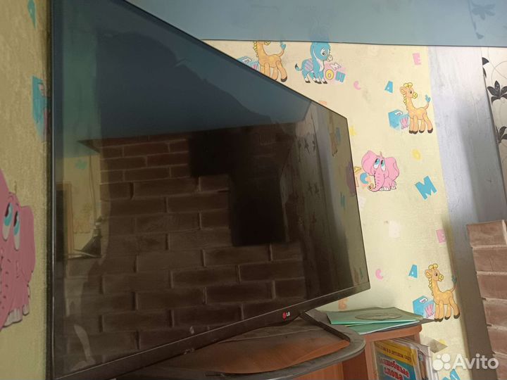 Телевизор lg на запчасти