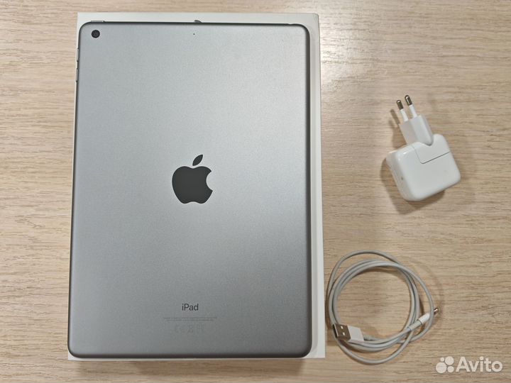 Планшет iPad 6 (32 GB, Wi-Fi)