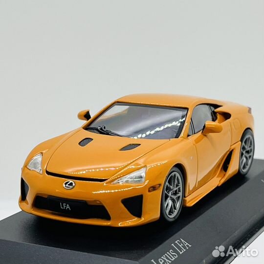 Lexus LFA 2011 Minichamps 1:43