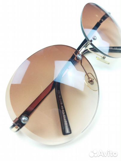 Очки солнцезащитные