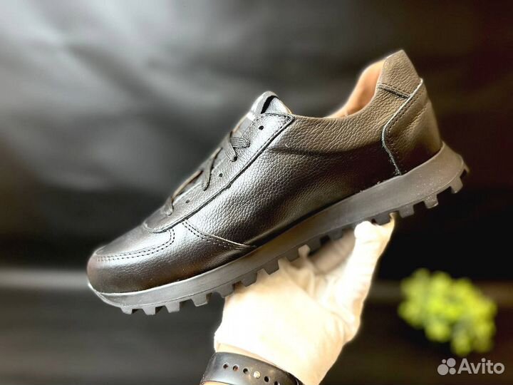 Кроссовки Calvin Klein эргономичные