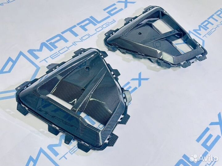 Вставки в передний бампер BMW X5M F95 карбон