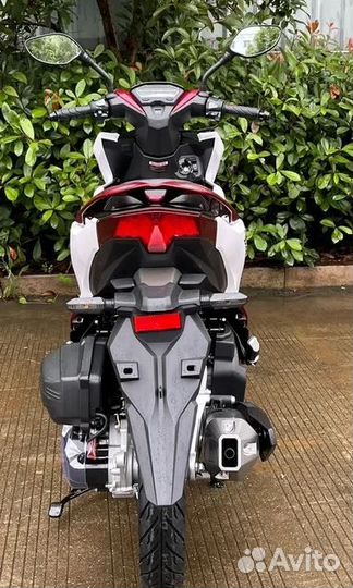 Скутер Vento Inferno-170cc(replica Honda Click)red