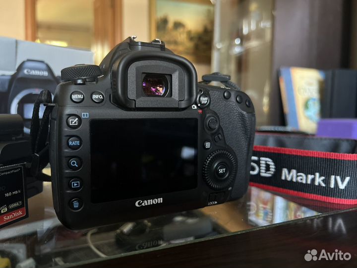 Фотоаппарат Canon EOS 5D Mark IV body