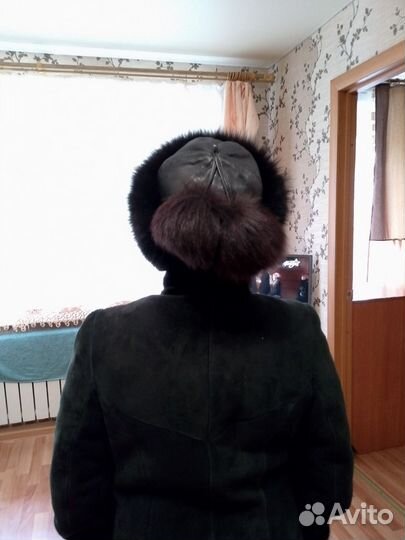 Шапка женская из черного песца 56-58 размер