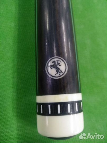 Бильярдный кий Тенгиза Ачбы