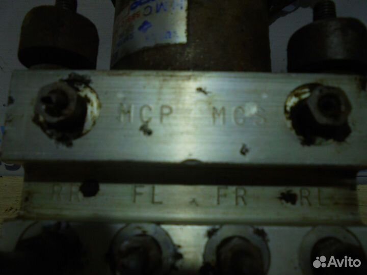 Блок управления ABS Hyundai Sonata Iii G4CP 1996