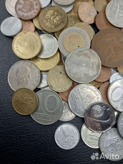 Набор иностранных монет 190 шт