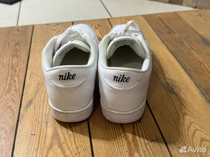 Кроссовки Nike Court Vintage Premium