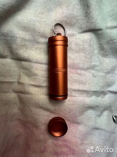 Герметичный контейнер брелок 71 х 19 мм