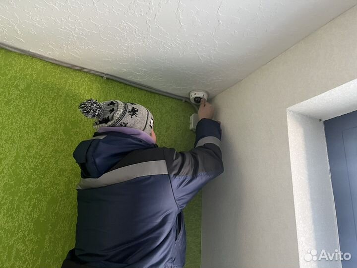 Монтаж видеонаблюдения и прочие коммуникации