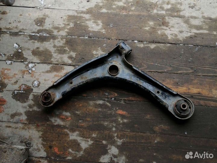 Правый передний рычаг додж калибр 2008 саленблоки