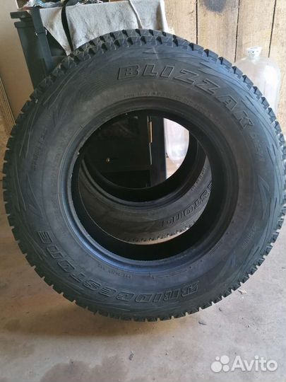 Bridgestone Blizzak DM-V1 245/75 R17