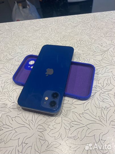 iPhone 12, 64 ГБ