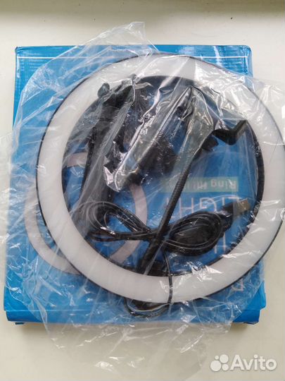 Кольцевая лампа со штативом новое