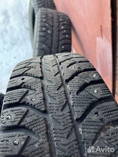 Зимние шины Bridgestone 185/65/15