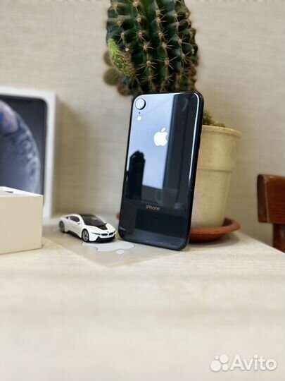 iPhone Xr, 64 ГБ