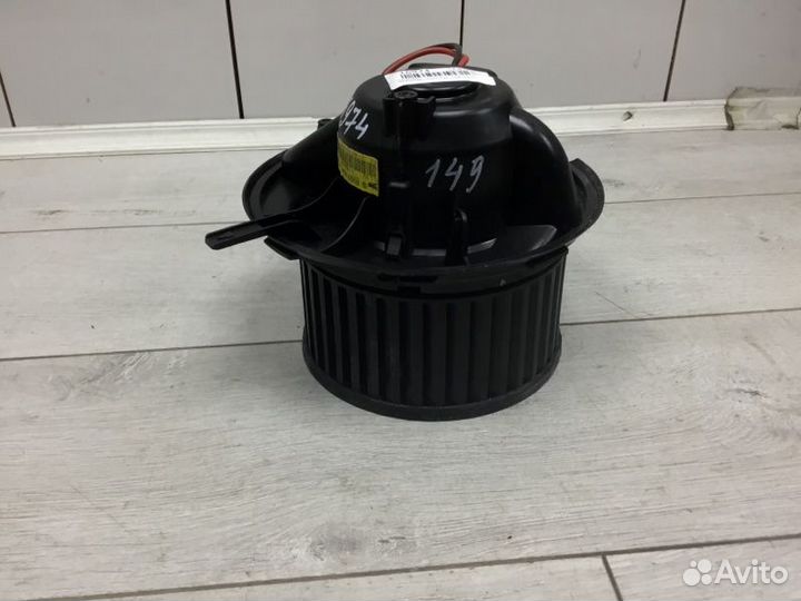 Мотор печки Volkswagen Golf хэтчбек cayb 2010