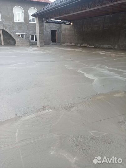 Делаем стяжка водвор комнаты отмостка качественно