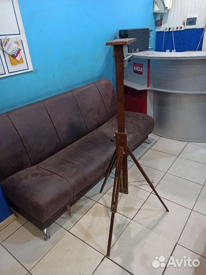 Штатив тринога