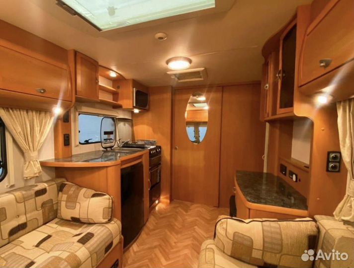 Прицеп-дача Lunar Clubman 475/2 CK, 2008