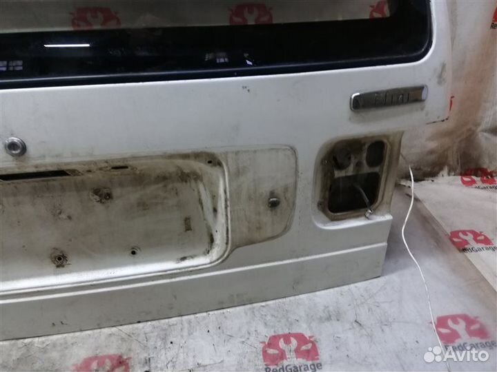 Дверь багажника задняя Mazda Mpv LV5W G5-E 1995