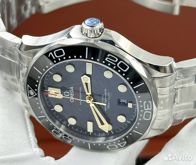 Часы Omega Seamaster Diver 300m 007 Edition