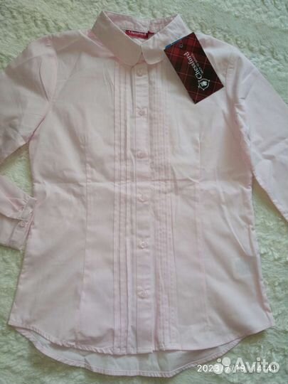 Блузка р.134-140 школьная новая