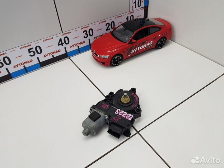 Моторчик стеклоподъемника задний правый