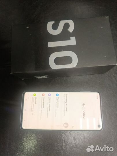 Samsung Galaxy S10, 8/128 ГБ