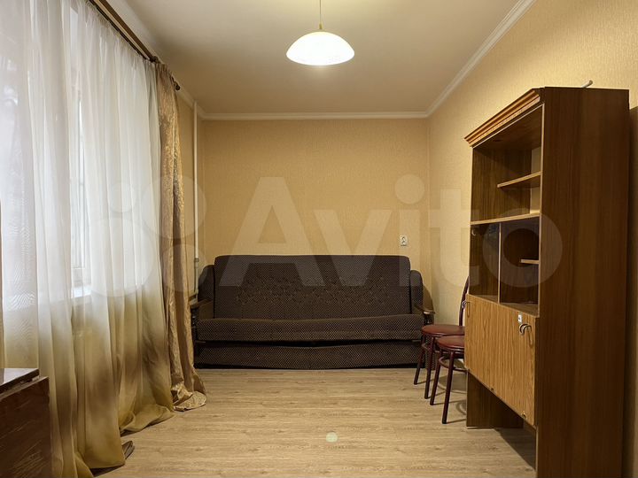 2-к. квартира, 47 м², 1/5 эт.