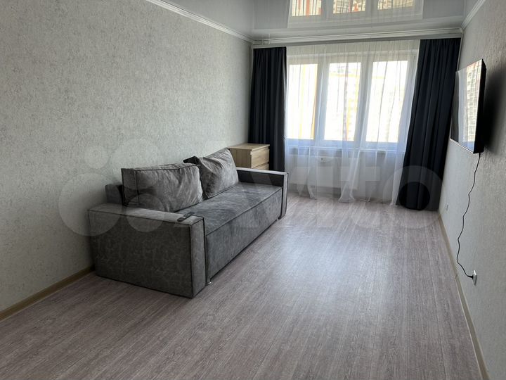 2-к. квартира, 63 м², 14/16 эт.