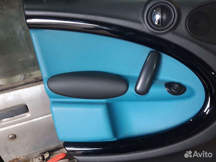 Обшивка передней левой двери Mini Countryman R60