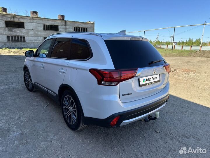 Mitsubishi Outlander 2.0 CVT, 2018, 54 300 км