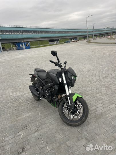Bajaj Dominar 400 Naked bike мотоцикл
