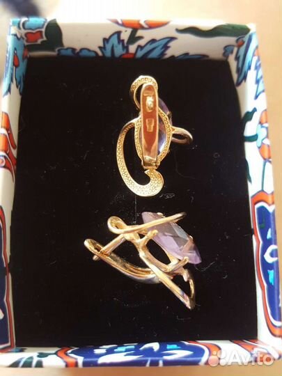 Серьги золотые