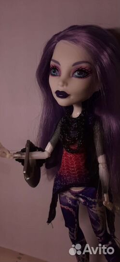 Кукла Монстер Хай Спектра Вондергейст