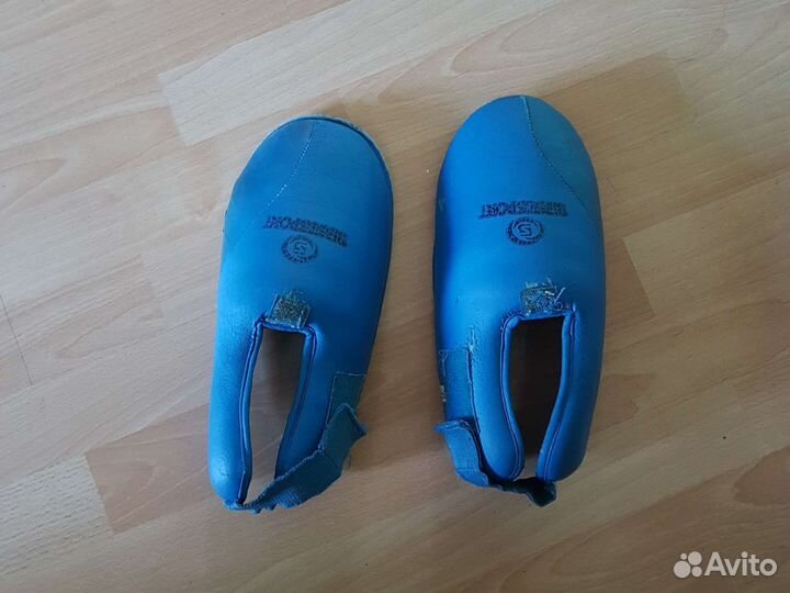 Перчатки и фунты для занятий единоборствами