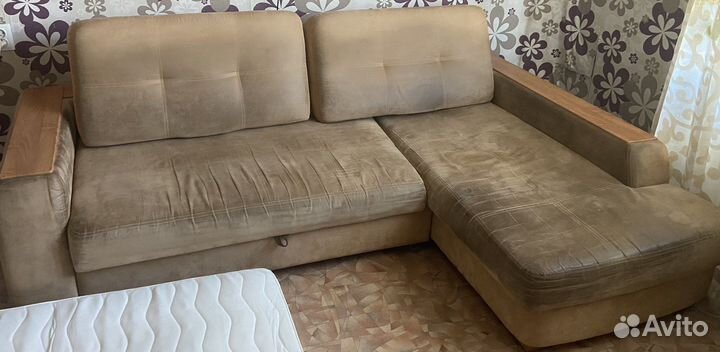 Угловой диван