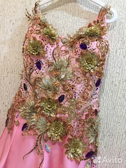 Платье для европейской программы Ю-2