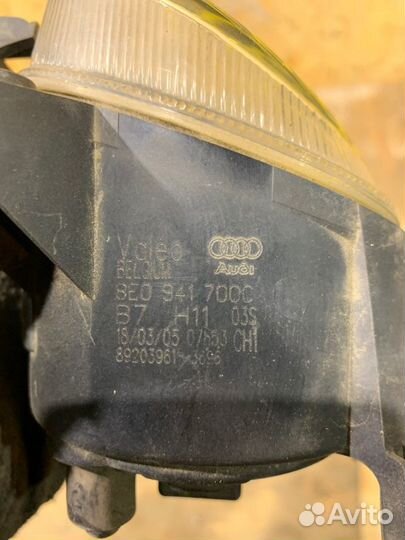 Фара противотуманная передняя правая Audi A4 B7