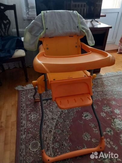 Детский столик для кормления