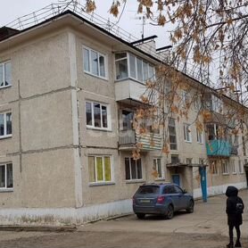 3-к. квартира, 49 м², 3/3 эт.