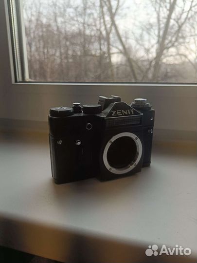 Плёночный фотоаппарат zenit 11 body