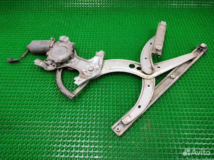 Стеклоподъемник передний правый Volkswagen Passat