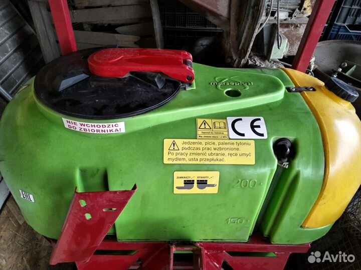 Опрыскиватель сельскохозяйственный